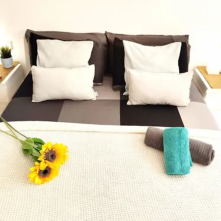 Apartmán Sunflower, El Con Piscina En Complejo Residencial