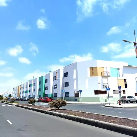 Apartment Sunflower, El Con Piscina En Complejo Residencial Puerto del Rosario (Fuerteventura)